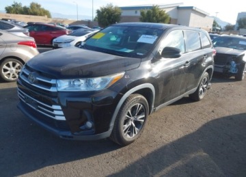 Toyota Highlander II 2019 Toyota Highlander 2019r., LE Plus, V6, od ubezpieczalni 3.5 Benzyna 295KM, zdjęcie 2