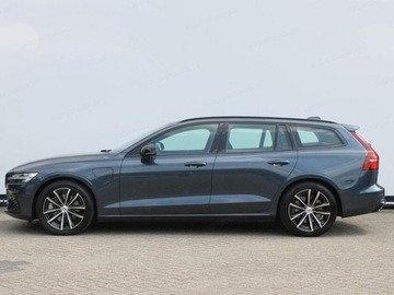 Volvo V60 II  2025 VOLVO V60 T6 AWD Plug-In Hybrid Plus Dark Combi (398 KM) 2025, zdjęcie 1