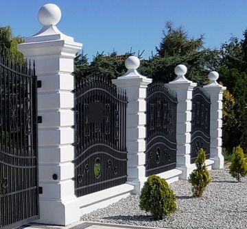 УМЕСТНЫЕ ЗАБОРЫ, ПОСТЫ, ДВОРЦОВЫЕ ЗАБОРЫ