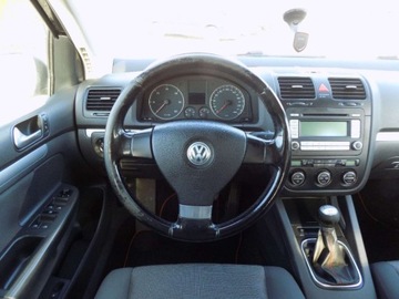 Volkswagen Golf V Hatchback 1.9 TDI 105KM 2006 Volkswagen Golf BIALOLEKA 1.9 T.Diesel TDi (105 KM), 2006r. prod. KOMIS, zdjęcie 5