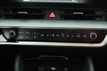 Kia Sportage V SUV 1.6 T-GDI MHEV 180KM 2022 Kia Sportage 1.6 T-GDI MHEV, Salon Polska, zdjęcie 10