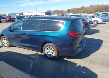 Chrysler Pacifica II 3.6 V6 291KM 2023 Chrysler Pacifica 2023, Touring, 3.6L, od ubezpieczalni 3.6 Benzyna 291KM, zdjęcie 3