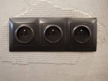 Лестничный переключатель со светодиодом без пиктограммы белый Simon54