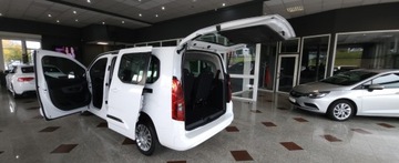 Toyota 2022 Toyota Proace City Verso Proace City Verso Long 7foteli 130KM z polskiego, zdjęcie 38
