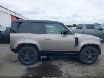 Land Rover Defender IV (L663) 2023 Land Rover Defender 90 Carpatjian 2023 5.0 Benzyna 518KM, zdjęcie 6