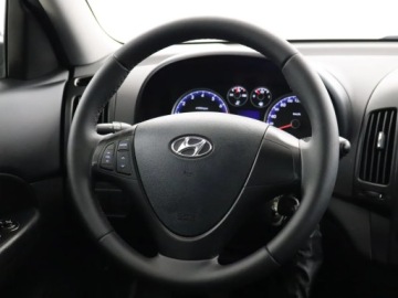 Hyundai i30 I Hatchback 1.4 109KM 2009 Hyundai i30 1.4 CVVT, Salon Polska, Klima, zdjęcie 17