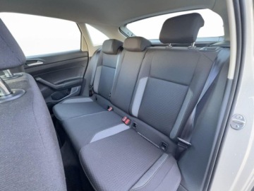 Volkswagen Taigo 1.0 TSI 95KM 2023 Volkswagen Taigo 1.0 TSI Life FV 23 Gwarancja Benzyna 95KM, zdjęcie 25