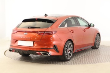 Kia Proceed Shooting Brake 1.6 T-GDI 204KM 2019 Kia ProCeed GT 1.6 T-GDI, Serwis ASO, Automat, zdjęcie 4