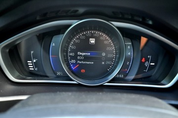 Volvo V40 II 2019 Volvo V40 2.0 T2 122KM RDesign Panorama Skóra, zdjęcie 24