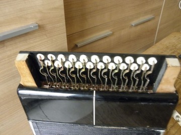 Детский аккордеон HOHNER corso De LUXE 8 басов 31х30х19 см, под ремонт