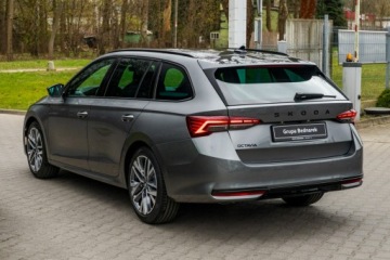 Skoda Octavia IV Liftback 1.5 TSI EVO 150KM 2025 Škoda Octavia Skoda Octavia Combi Sportline 1.5, zdjęcie 17