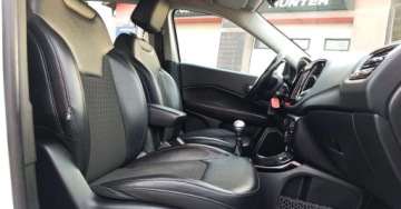 Jeep Compass II SUV 1.4 MultiAir 140KM 2018 Jeep Compass Jeep Compass 1.4 MultiAir Limited 1.4 Benzyna 140KM, zdjęcie 32