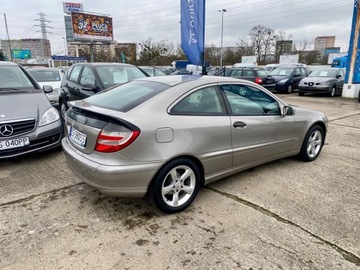 Mercedes Klasa C W203 Coupe W203 1.8 (C 180 Kompressor) 143KM 2006 Mercedes-Benz Klasa C 1.8 Benzyna 143KM, zdjęcie 25