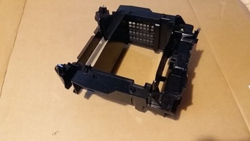 Каркас, корпус радиоприемника, консоль Mercedes CLK, W209 03-09, A2096890116