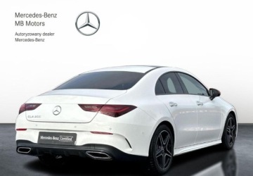 Mercedes CLA C118/X118 Coupe Facelifting 1.3 200 163KM 2024 Mercedes-Benz CLA Salon PL AMG 7G-DCT Panorama Kamera Multibeam LED BlindS, zdjęcie 4