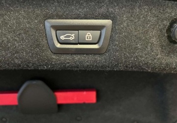 BMW Seria 5 G30-G31 M5 Limuzyna Facelifting 4.4 M550i 530KM 2022 BMW Seria 5 Salon Polska ASO R CARS Warszawa 4.4 Benzyna 530KM, zdjęcie 30