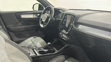 Volvo XC40 Crossover Facelifting 2.0 B3 163KM 2022 Volvo XC 40 B3 Core 4x2, zdjęcie 13