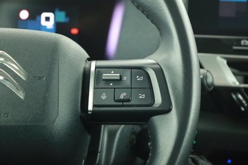 Citroen C4 III SUV 1.2 PureTech 130KM 2021 Citroen C4 1.2 PureTech, Salon Polska, Serwis ASO, zdjęcie 15