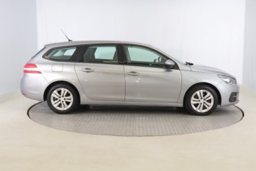 Peugeot 308 II SW Facelifting 1.5 BlueHDI 130KM 2019 Peugeot 308 1.5 BlueHDi, Salon Polska, zdjęcie 5