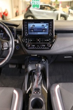 Toyota Corolla XII Hatchback 1.8 Hybrid 122KM 2020 Toyota Corolla 1.8 Hybrid GR Sport 1.8 Hybryda 122KM, zdjęcie 17