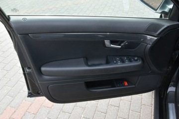 Audi A4 B7 S4 Sedan 4.2 V8 344KM 2007 Audi S4 Limousine Quattro 4.2 V8 MPi 344KM 2007r., zdjęcie 17