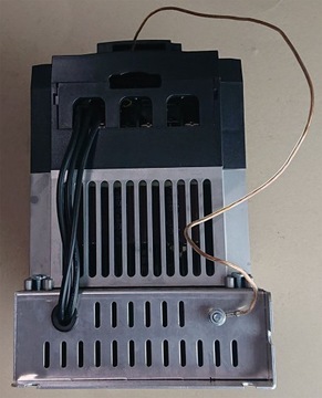 Omron MX2-A4075-E WJ200-075HFE 3G3AX-MX2-PRT 3-фазный, 7,5 кВт, 23/18 А, 1000 Гц, фильтр