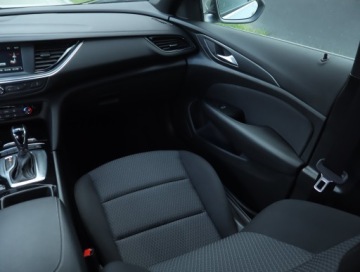 Opel Insignia II Sports Tourer Facelifting 1.5 Diesel 122KM 2020 Opel Insignia 1.5 CDTI, Automat, Navi, Klima, zdjęcie 7