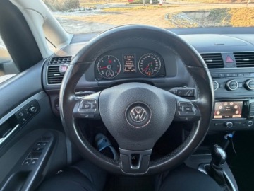 Volkswagen Touran II 1.6 TDI 105KM 2014 Volkswagen Touran Raty Panorama Automat DSG Klimatronic Navi 7 osobowy Za, zdjęcie 34