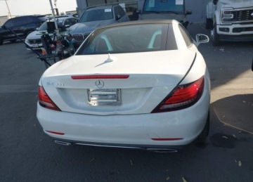 Mercedes SLC 2017 Mercedes-Benz SLC SLC 300, od ubezpieczalni 2.0 Benzyna 241KM, zdjęcie 7