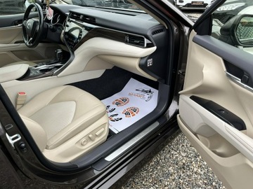 Toyota Camry IX Sedan 2.5 Hybrid Dynamic Force 218KM 2020 Toyota Camry Executive+Pakiet VIP/Srewis/ Salon PL, zdjęcie 7