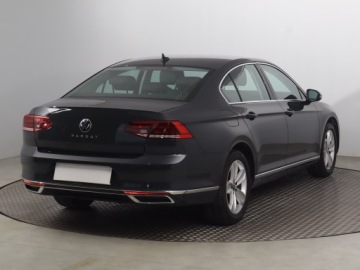 Volkswagen Passat B8 Limousine Facelifting 2.0 TDI SCR 150KM 2021 VW Passat 2.0 TDI, Salon Polska, 1. Właściciel, zdjęcie 4
