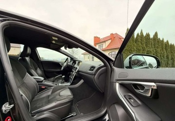 Volvo V40 II Cross Country 2.0 D4 DRIVE-E 190KM 2014 Volvo V40 Volvo V40 D4 RDesign 2.0 Diesel 190KM, zdjęcie 23