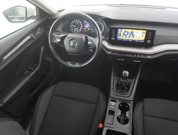 Skoda Octavia IV Liftback 2.0 TDI 115KM 2020 Skoda Octavia 2.0 TDI, Salon Polska, Serwis ASO, zdjęcie 6