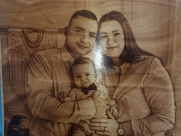 Портрет на заказ, выжженный на дереве, 40х50 см.