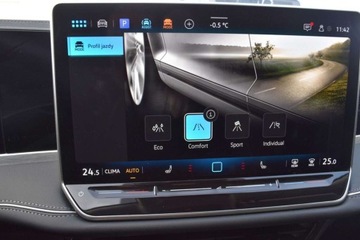 Volkswagen Passat B8 Variant Facelifting 2.0 TDI SCR 150KM 2025 Volkswagen Passat 2.0TDI DSG Elegance HAK IQ.Drive 17 Masaz Biala Perla VA, zdjęcie 9