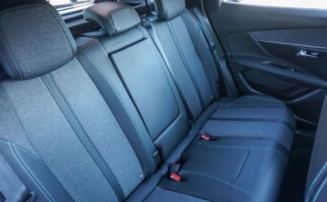 Peugeot 3008 II Plug-In Hybrid Facelifting 1.6 HYBRID 225KM 2023 Peugeot 3008 Peugeot 3008 Allure Pack PHEV 225km 1.6 Hybryda Plug-in 225KM, zdjęcie 32