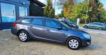 Opel Astra J Sports Tourer Facelifting 1.4 Turbo ECOTEC 120KM 2012 Opel Astra BENZYNA klimatyzacja super okazja POLECAMY 1.4 Benzyna, zdjęcie 10