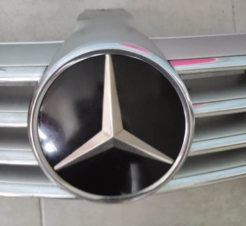 РЕШЕТКА-Решетка радиатора-DISTRONIC Mercedes CLS w219