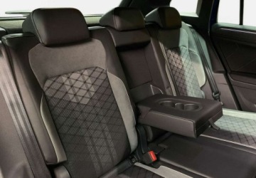 Volkswagen Tiguan II SUV Facelifting 1.5 TSI 150KM 2023 Volkswagen Tiguan VAT 23 R-line 1.5TSI 150KM DSG 2023 r., salon PL, I wl.,, zdjęcie 8
