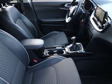 Kia Ceed III Kombi Facelifting 1.5 T-GDI 160KM 2022 Kia Ceed 1.5 T-GDI, Salon Polska, 1. Właściciel, zdjęcie 8