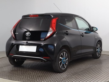 Toyota Aygo II Hatchback 5d 1.0 VVT-i 69KM 2018 Toyota Aygo 1.0 VVT-i, Salon Polska, VAT 23%, zdjęcie 4