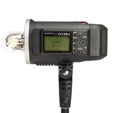 Студийная вспышка Godox AD600BM