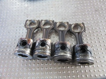 BMW 5 F11 2.0D 2013 PÍST OJNICE