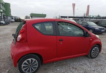 Peugeot 107 Hatchback 5d 1.0 12V 68KM 2006 Peugeot 107 Peugeot 107 Benzyna 68KM, zdjęcie 3