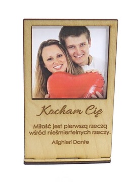RAMKA DREWNIANA WALENTYNKI PREZENT KOCHAM CIĘ MD29