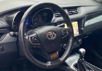 Toyota Avensis III Wagon Facelifting 2015 2.0 D-4D 143KM 2017 Toyota Avensis 2.0 D 4D Salon Polska Kamera Co..., zdjęcie 9