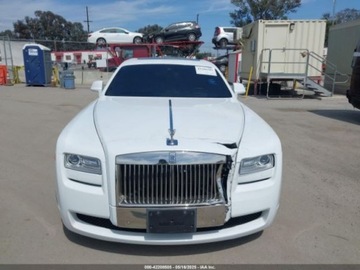 Rolls-Royce 2014 Rolls-Royce Ghost 2014 6.6l 6.6 Benzyna 563KM, zdjęcie 7
