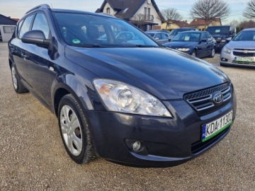 Kia Ceed I SW 2.0 143KM 2009 Kia Ceed 2009 Sliczna 2.0b z Niemiec Zarejestrowana Gwarancja 2.0 Benzyna, zdjęcie 10