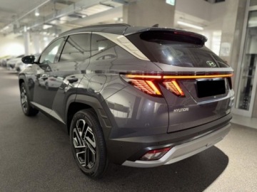 Hyundai Tucson IV 2026 HYUNDAI Tucson 1.6 T-GDi HEV Platinum 2WD aut Suv 239KM 2026, zdjęcie 3