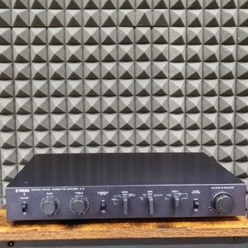 Ямаха C2 предусилитель